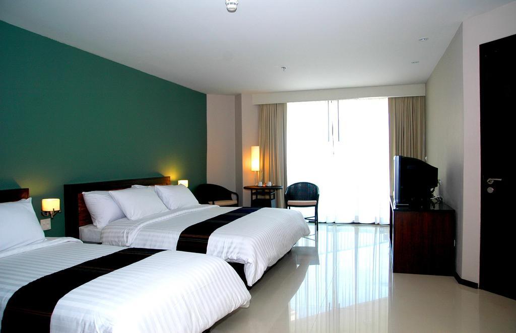 Tara Mantra Cha-Am Resort Экстерьер фото