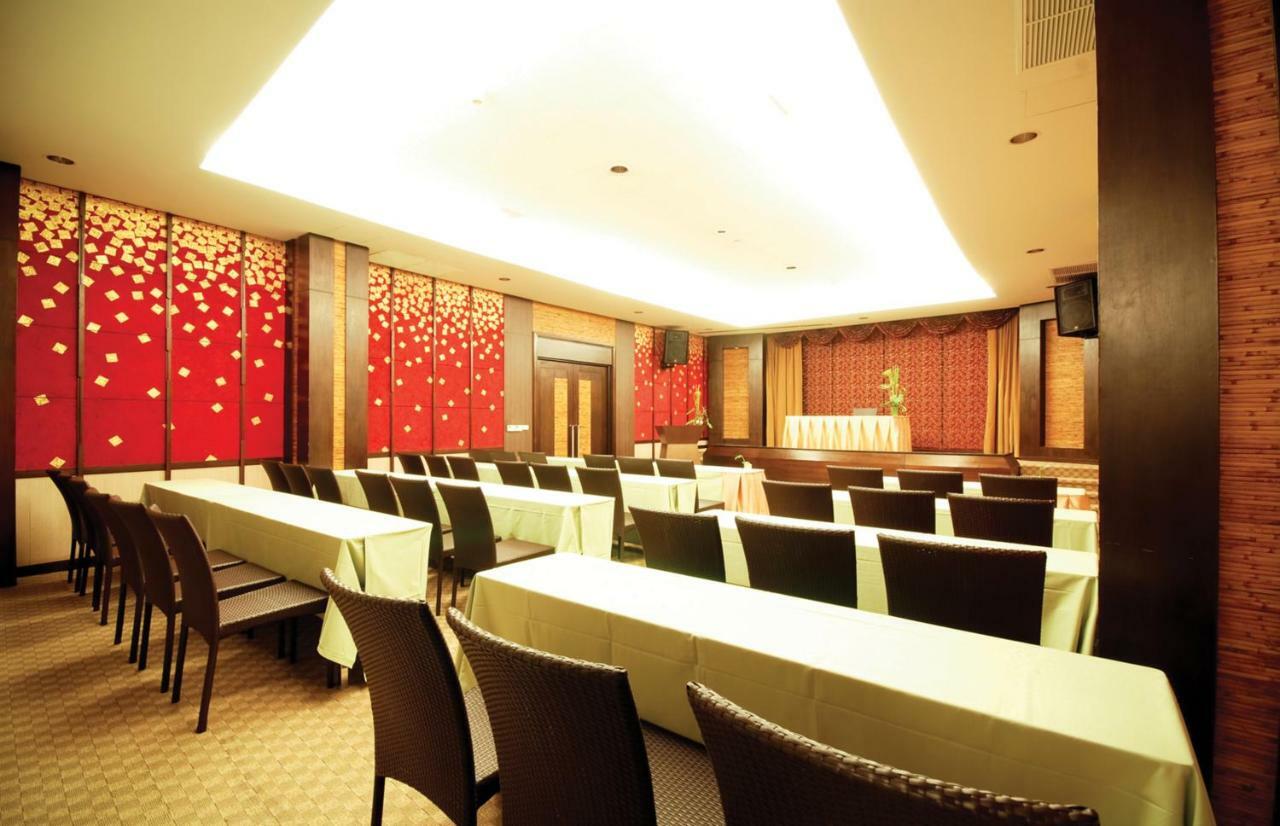Tara Mantra Cha-Am Resort Экстерьер фото