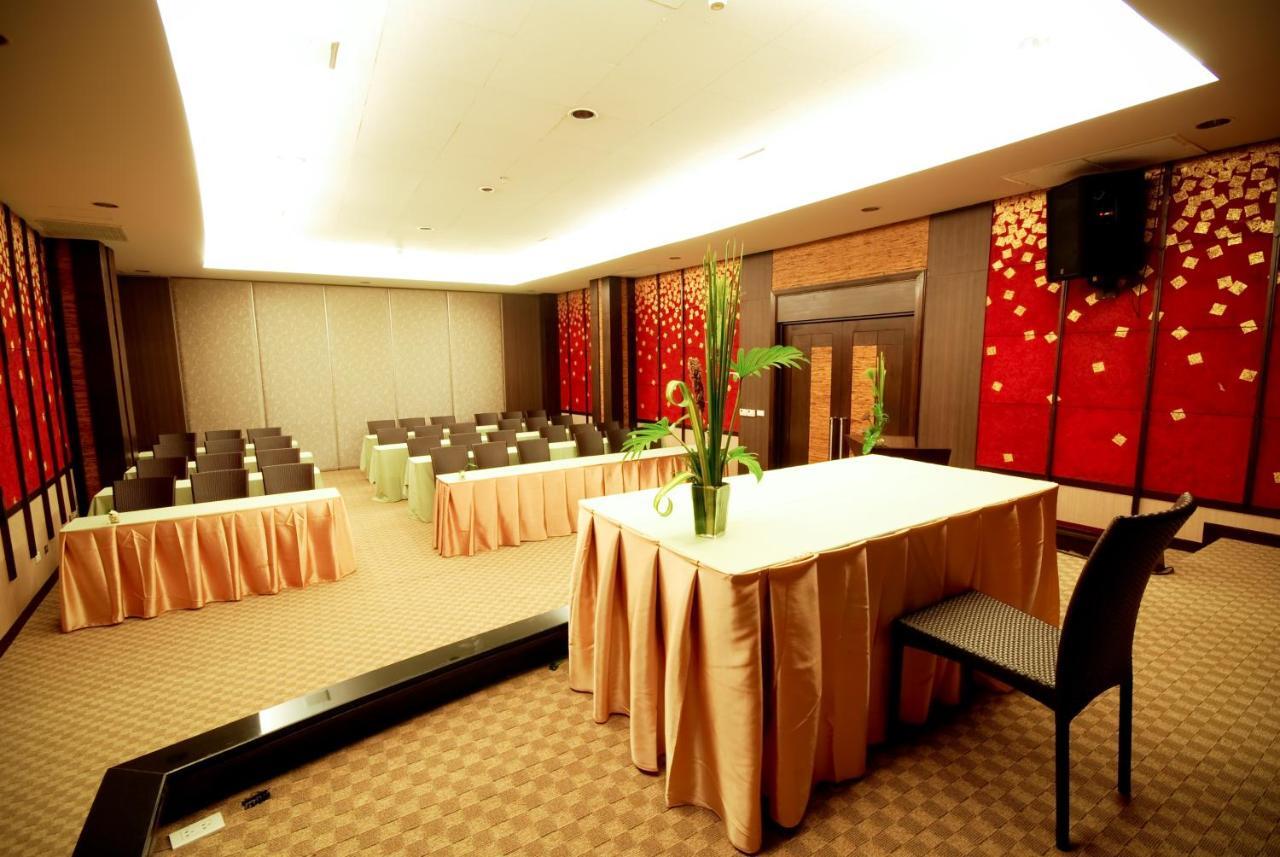 Tara Mantra Cha-Am Resort Экстерьер фото